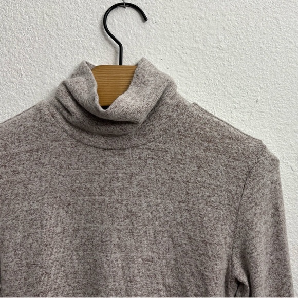 NWT PacSun Turtleneck Top long sleeve size x small - Picture 8 of 11